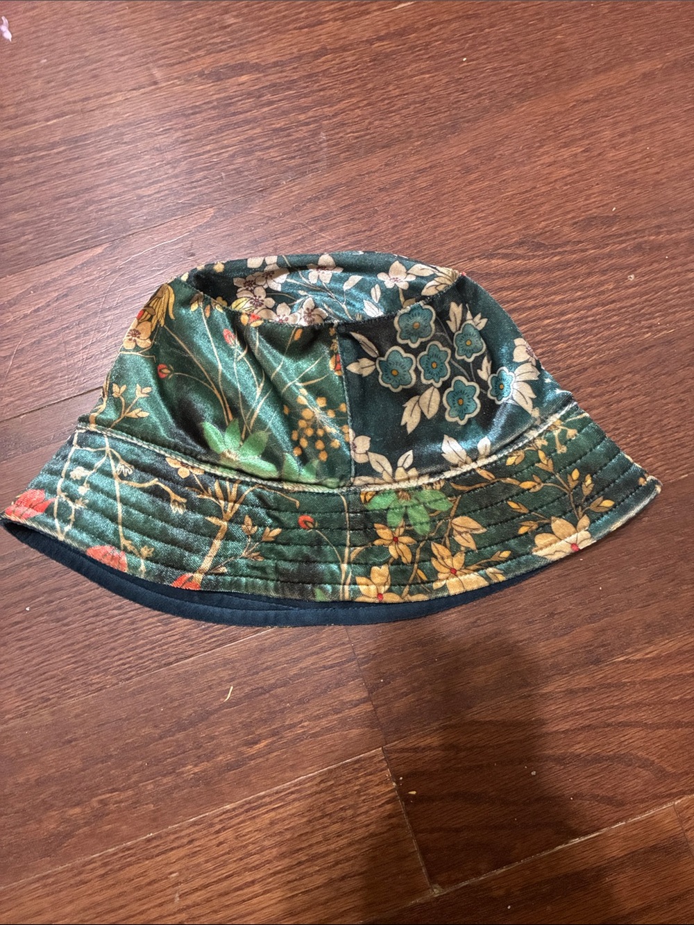 Green Floral Velvet Bucket Hat